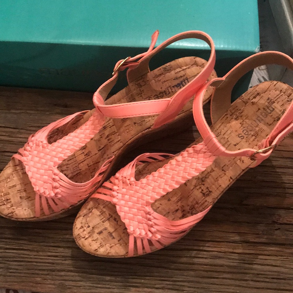 Wedges - Picture 5 of 5